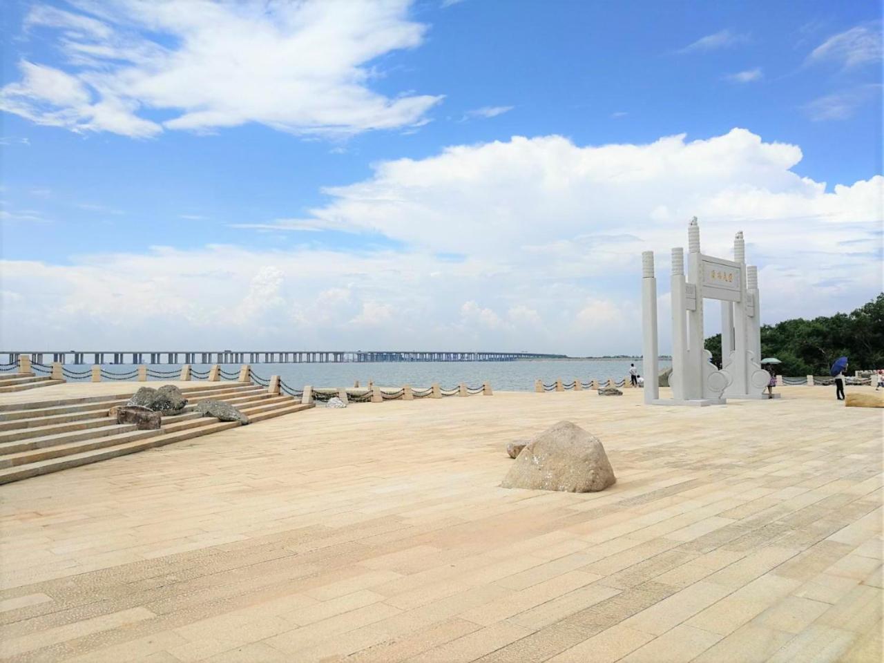 Tomorrow West Hotel Shenzhen Exterior foto